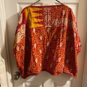 Caravan handmade sustainable kantha reversible box top, free size